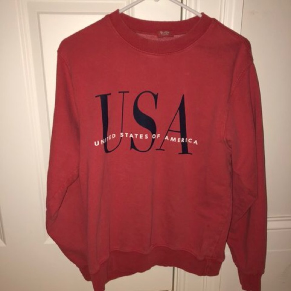 Brandy Melville USA Erica Sweatshirt